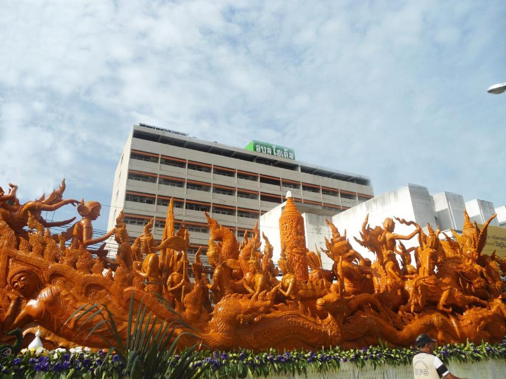 Ubon Hotel Ubon Ratchathani Exterior foto